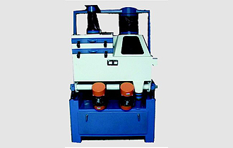 產品名稱：系列篩打去石組合清糧機
產品型號：
產品規格：